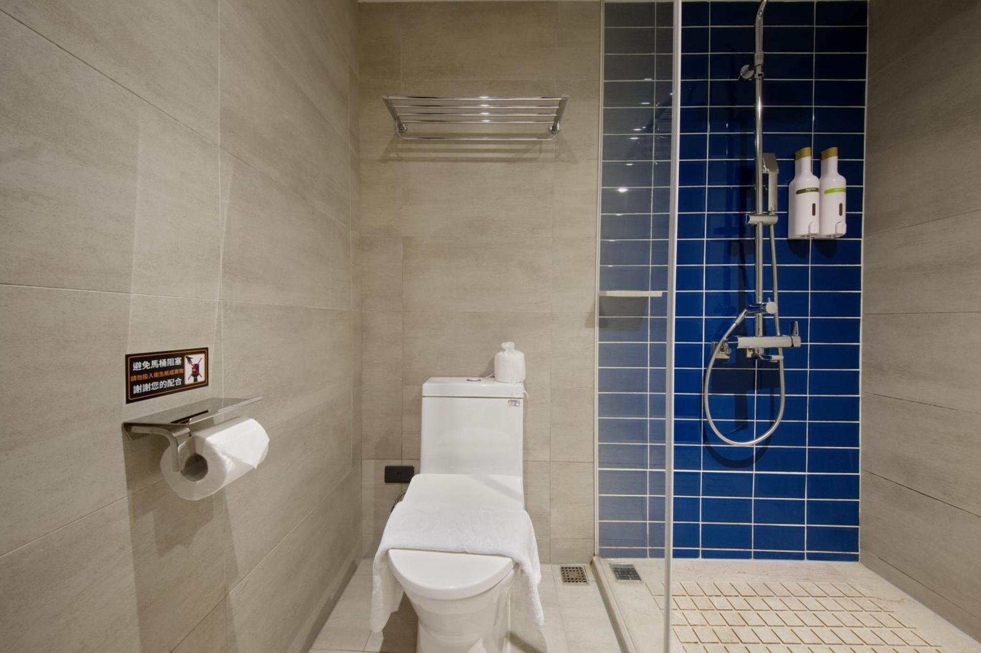 Olah Poshtel - Hualien Zhongfu Hotel Екстериор снимка